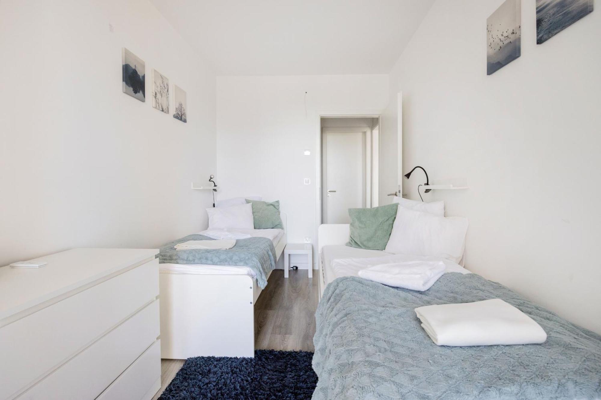 Modern Riverfront Apartment With Free Parking Budapest Exterior foto